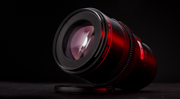 Canon EF 100mm F/2.8L Macro IS USM Lens - 01