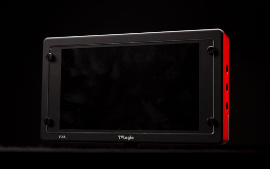 TVLogic F-5A 5.5 Monitor - 01