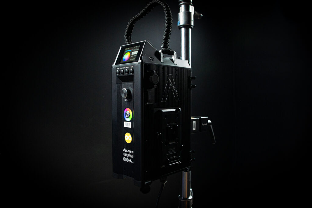 Aputure LS 600c Pro RGB - 02